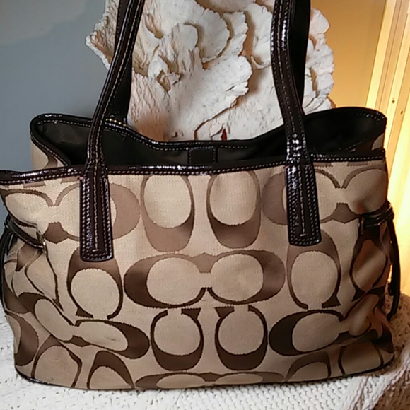 Coach shoulder bag - Picture 2 of 6